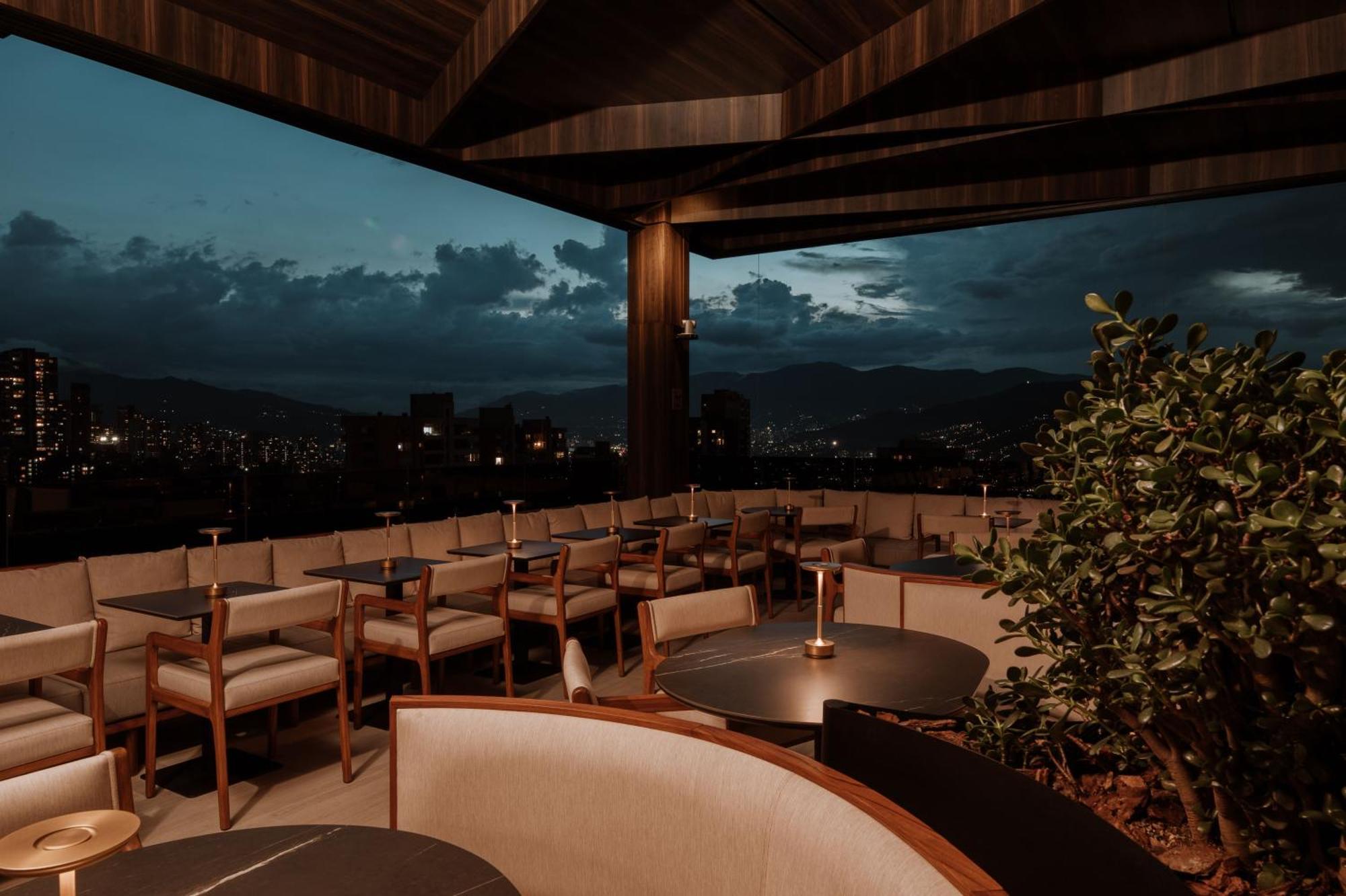 Binn Hotel Medellin Exterior photo
