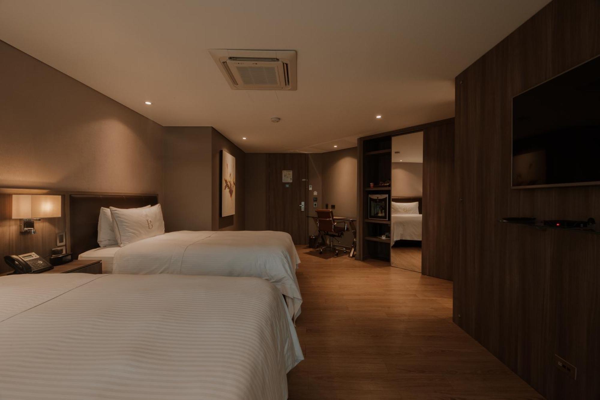 Binn Hotel Medellin Exterior photo